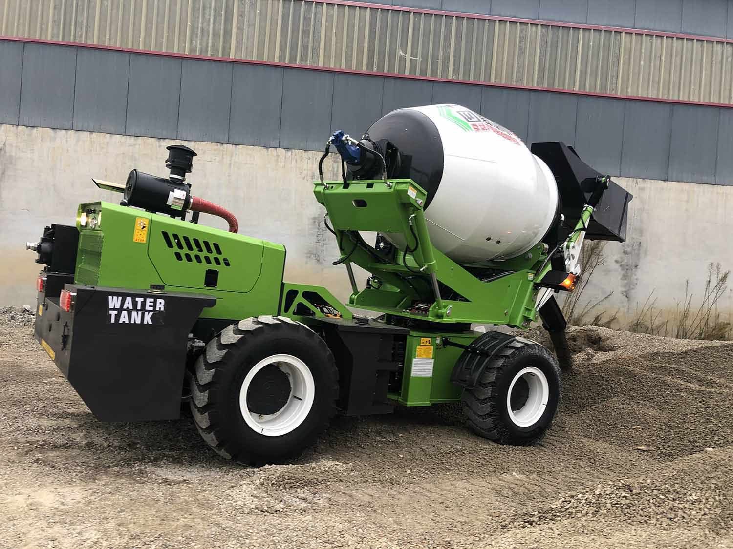 2.6 m³ Self-Loading Concrete Mixer