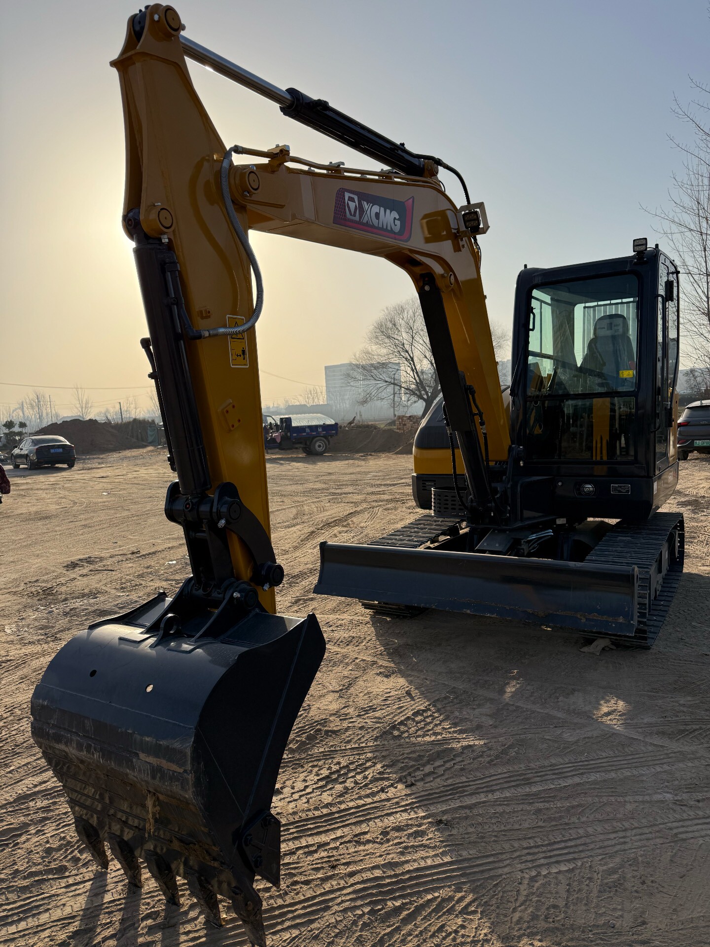 Used XE60 Crawler Excavator detail photo 4