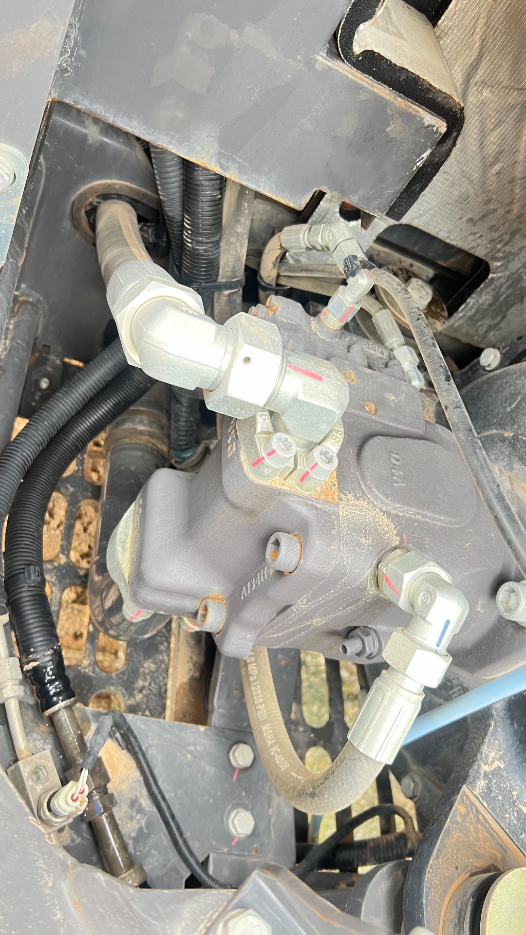 Used XE60 Crawler Excavator 2024 2200 Hours detail photo 5