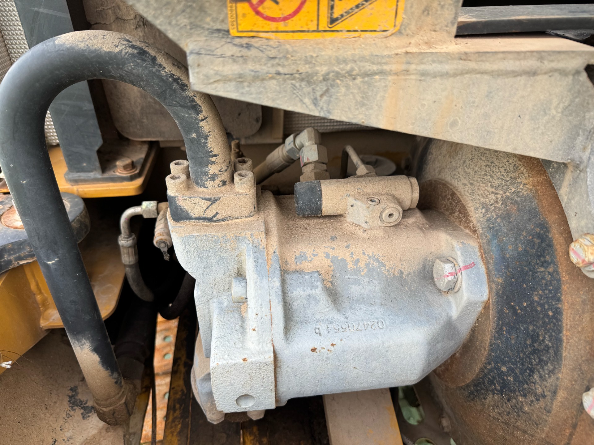 Used XE60 Crawler Excavator 2017 8000 Hours detail photo 3