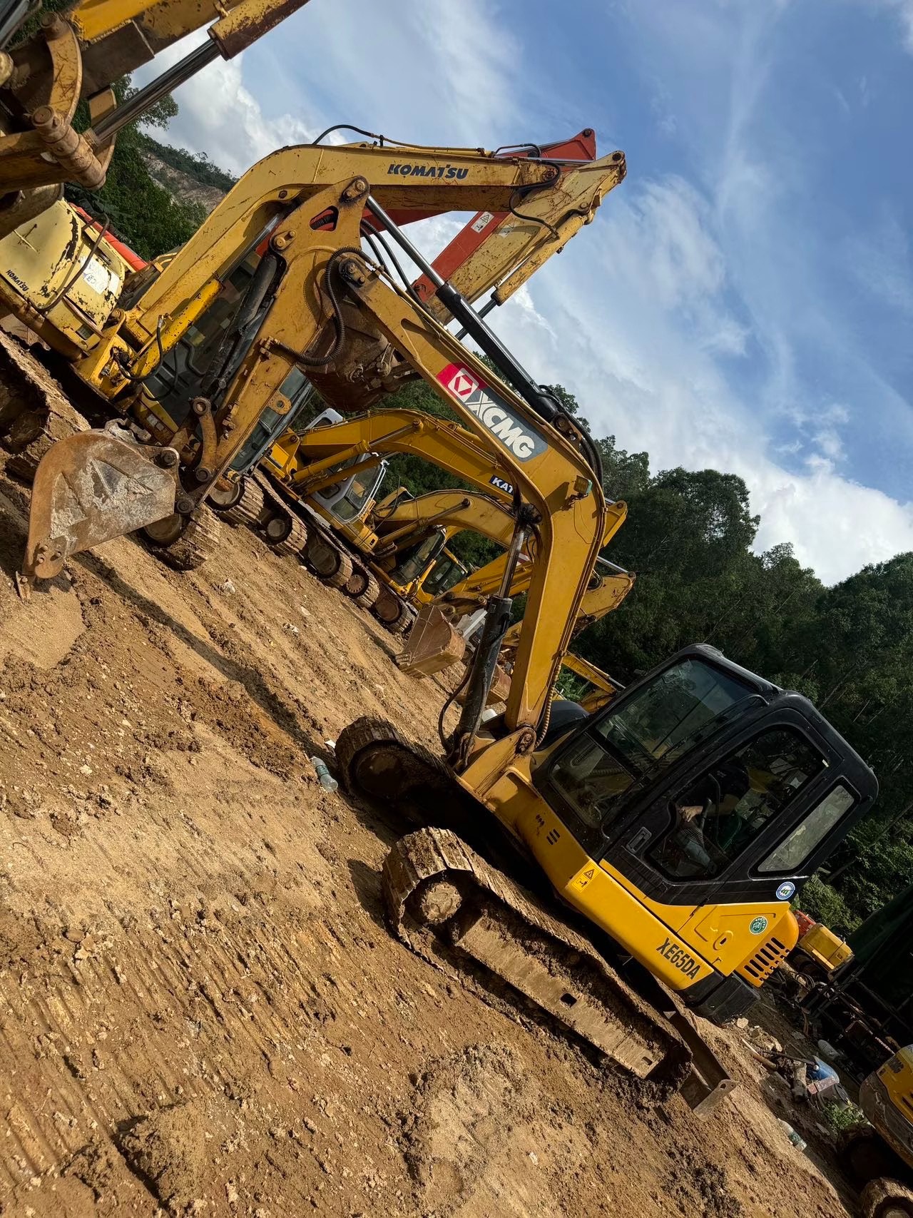 Used XE60 Crawler Excavator detail photo 3