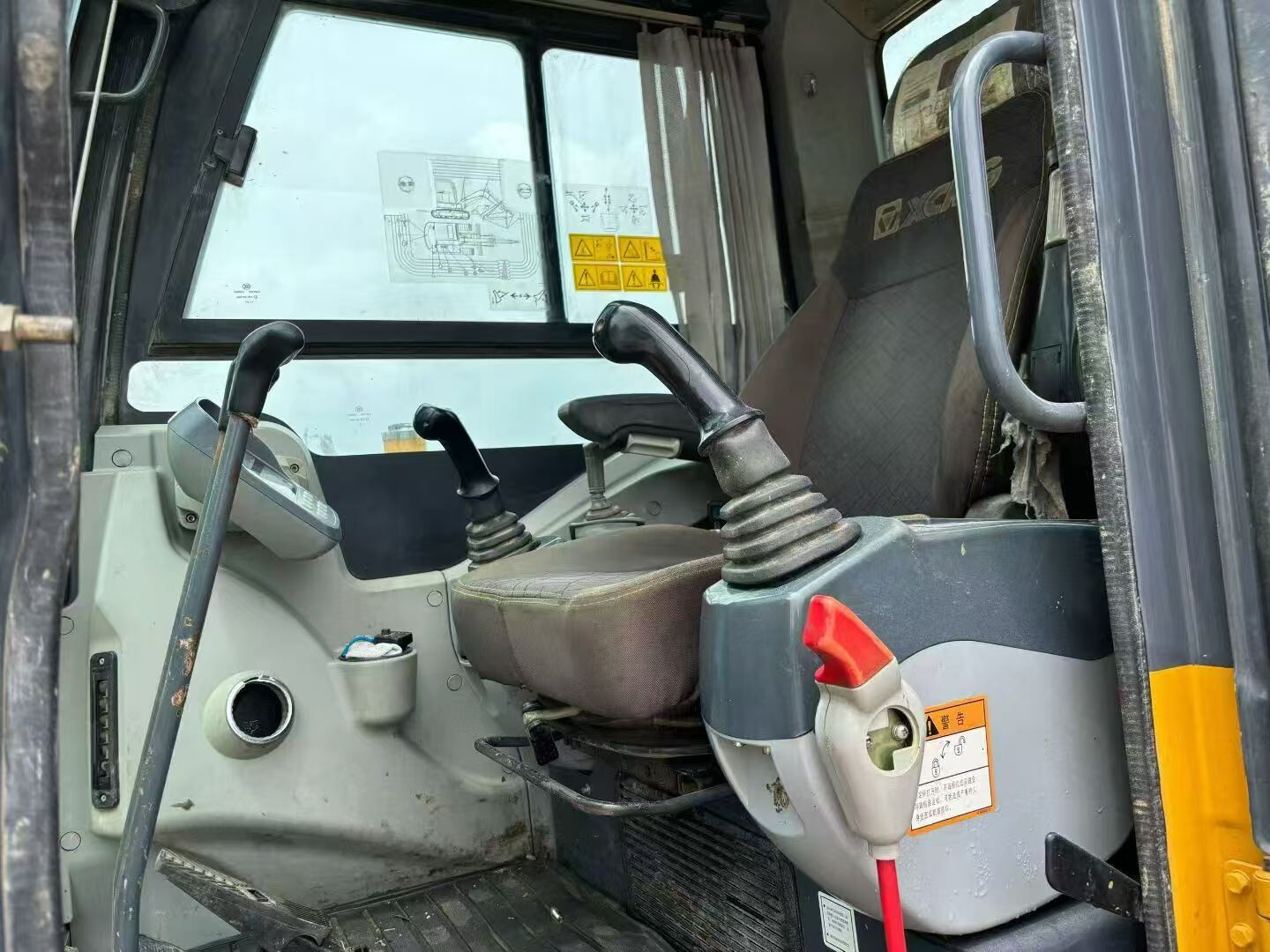 Used XE60 Crawler Excavator 2021 detail photo 8
