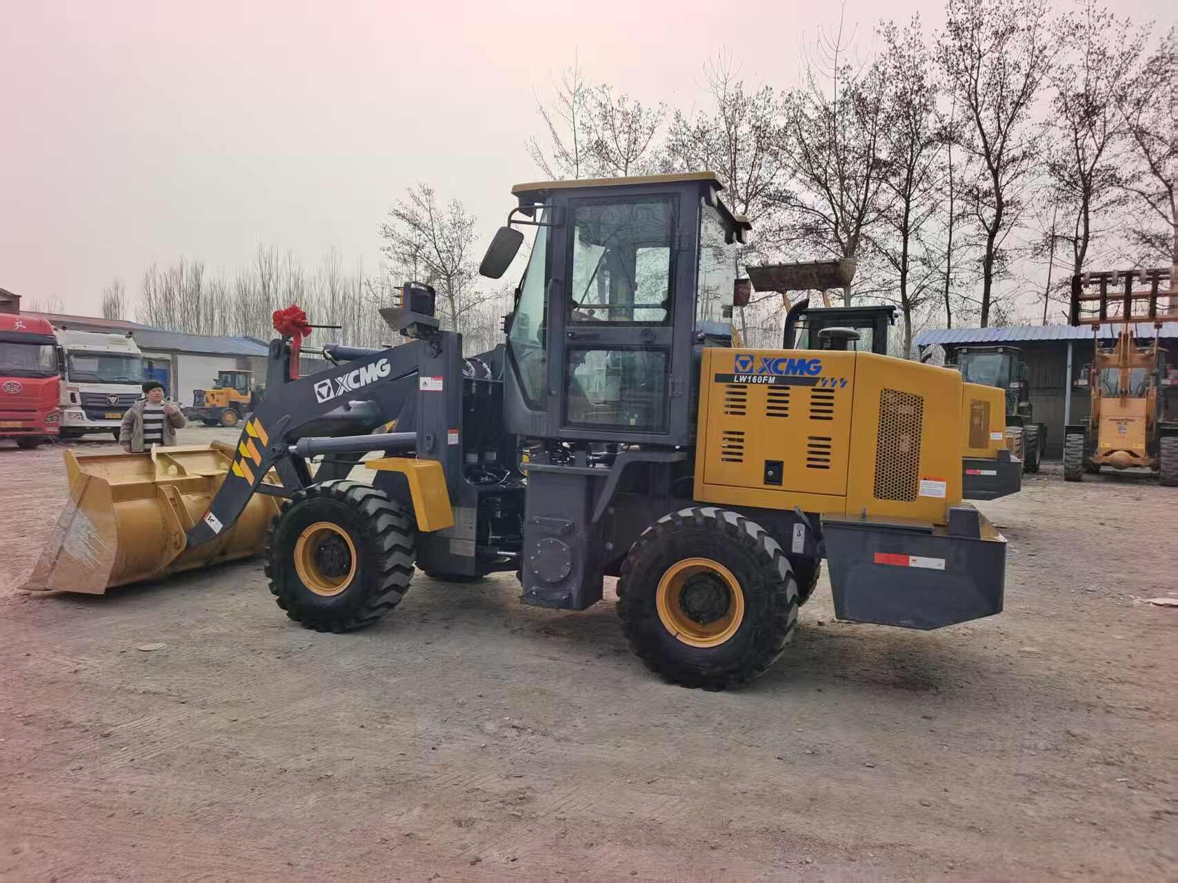 Used LW160 Wheel Loader 27 Hours detail photo 3