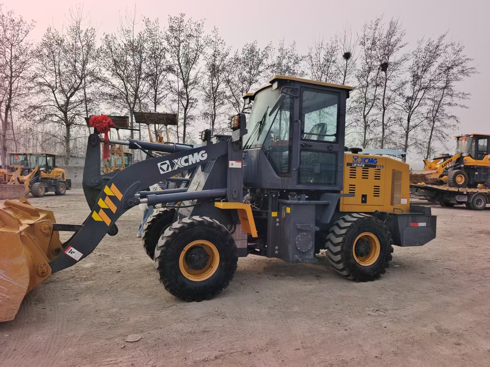 Used LW160 Wheel Loader 27 Hours detail photo 4