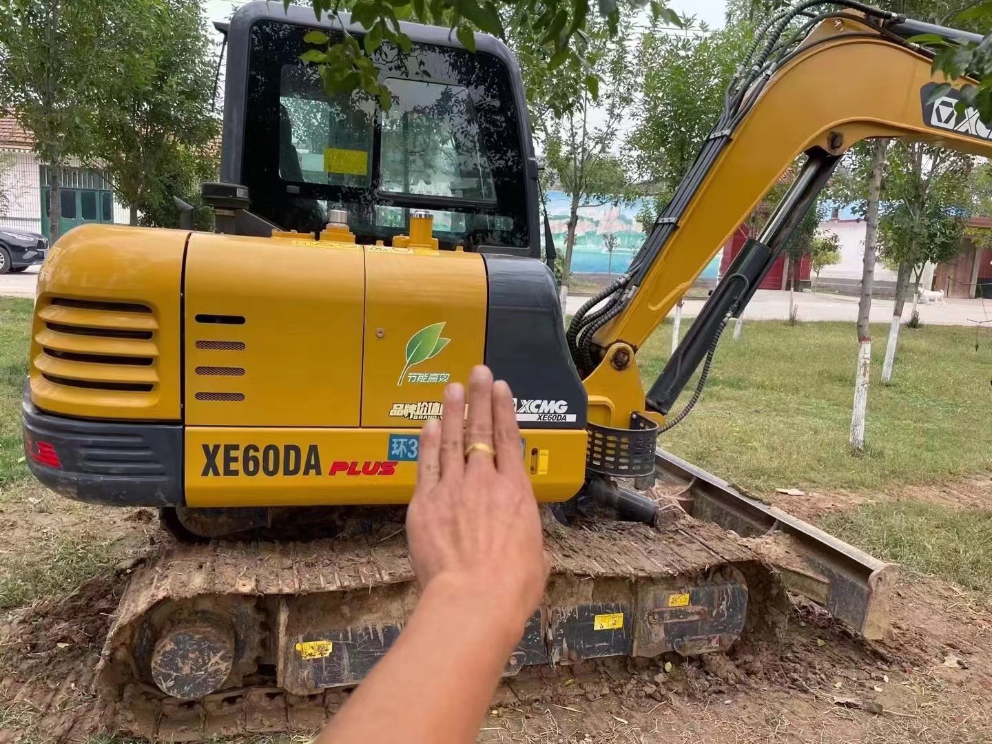 Used XE60 Crawler Excavator 602200 Hours detail photo 5