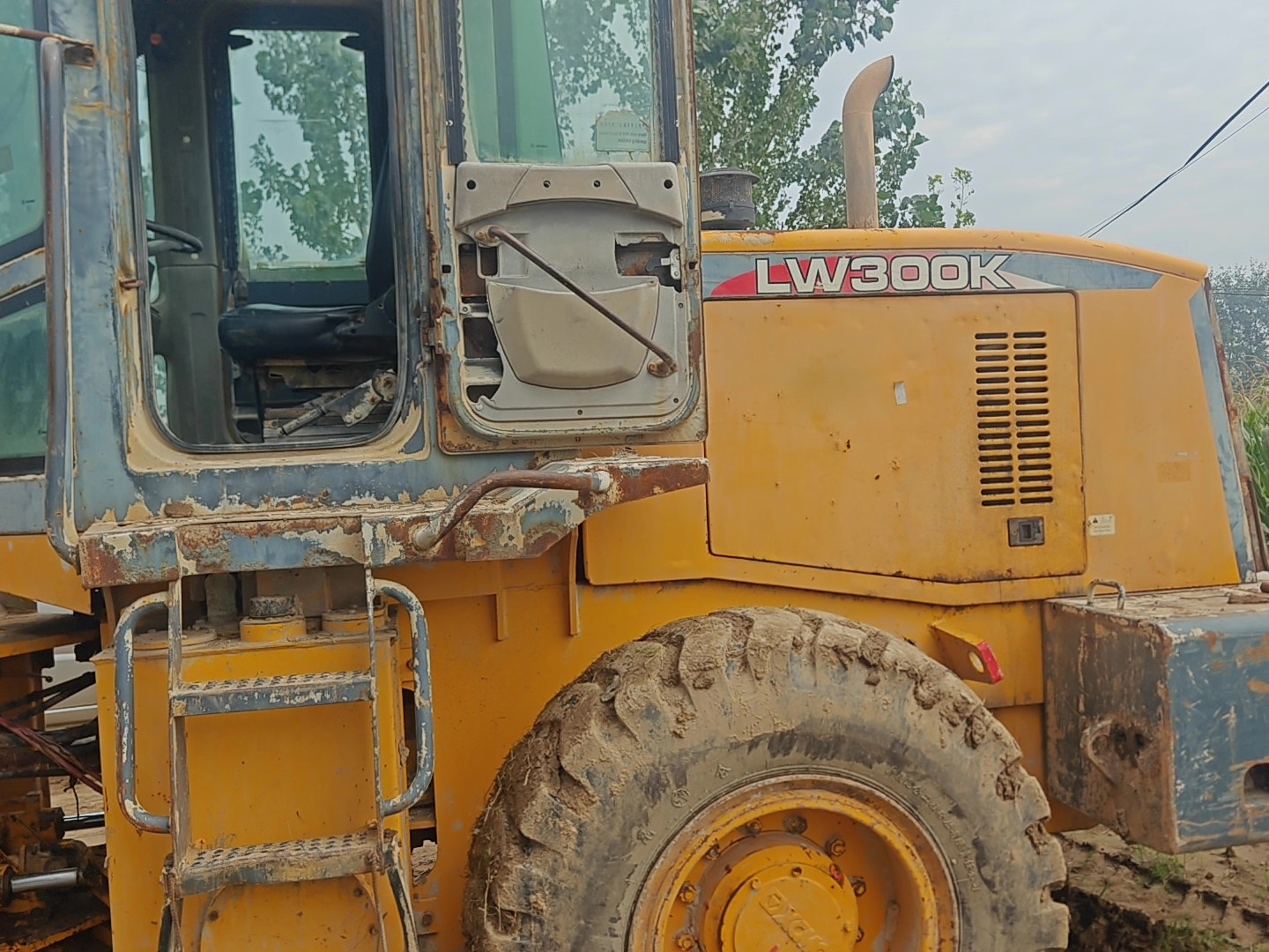 Used Wheel Loader — model confirmed on request detail photo 2