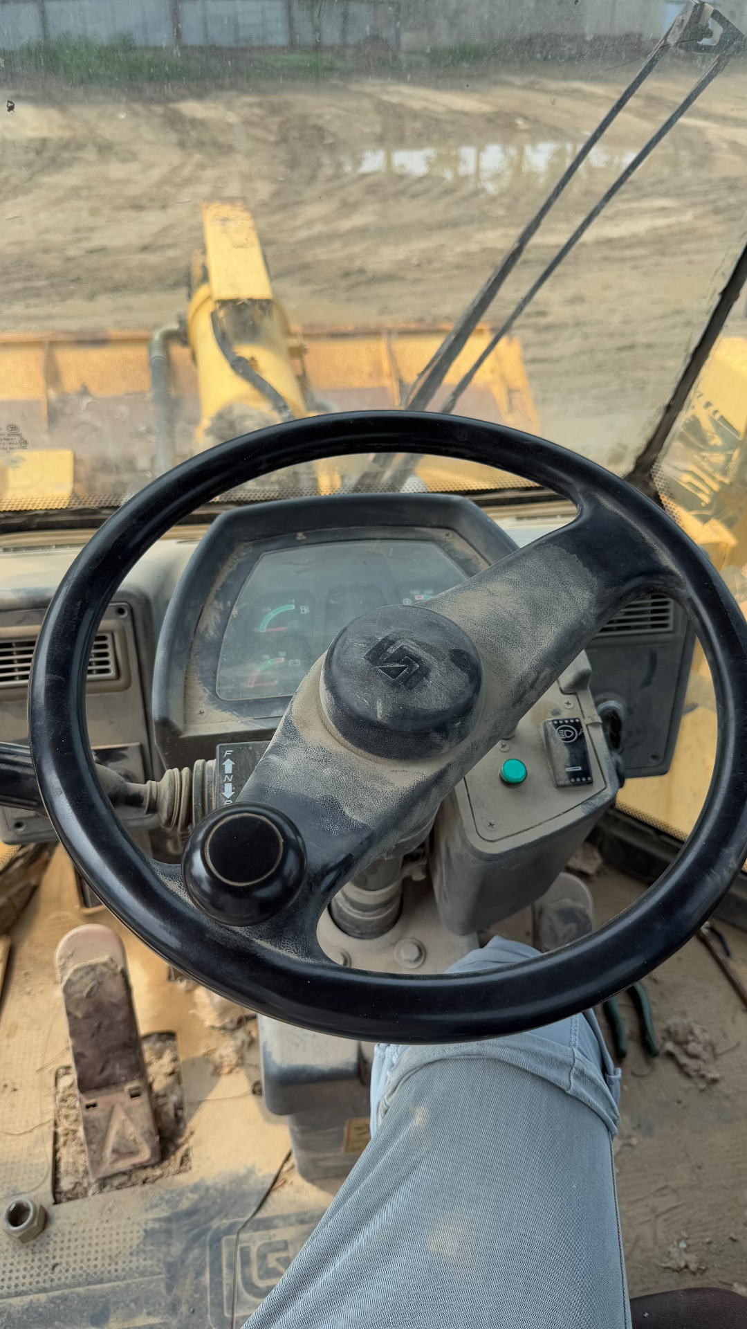 Used Wheel Loader — model confirmed on request detail photo 5