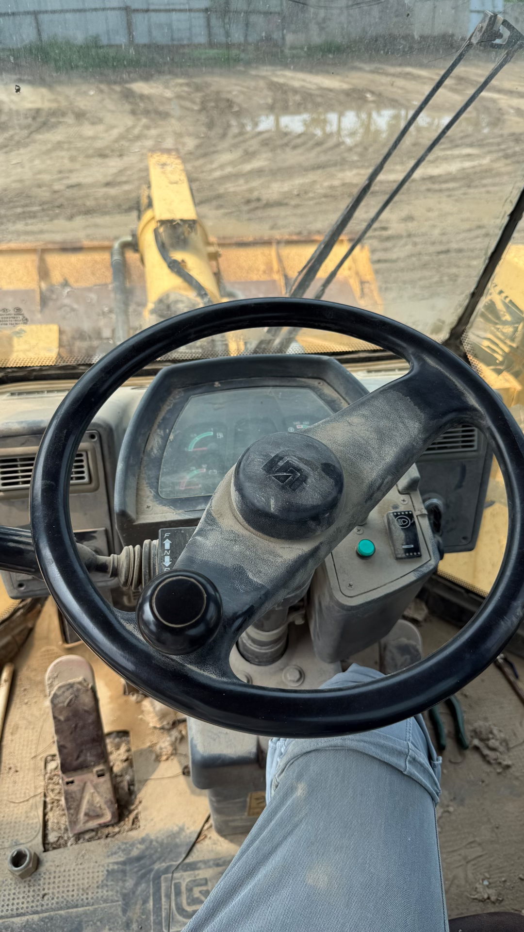 Used Wheel Loader — model confirmed on request detail photo 4