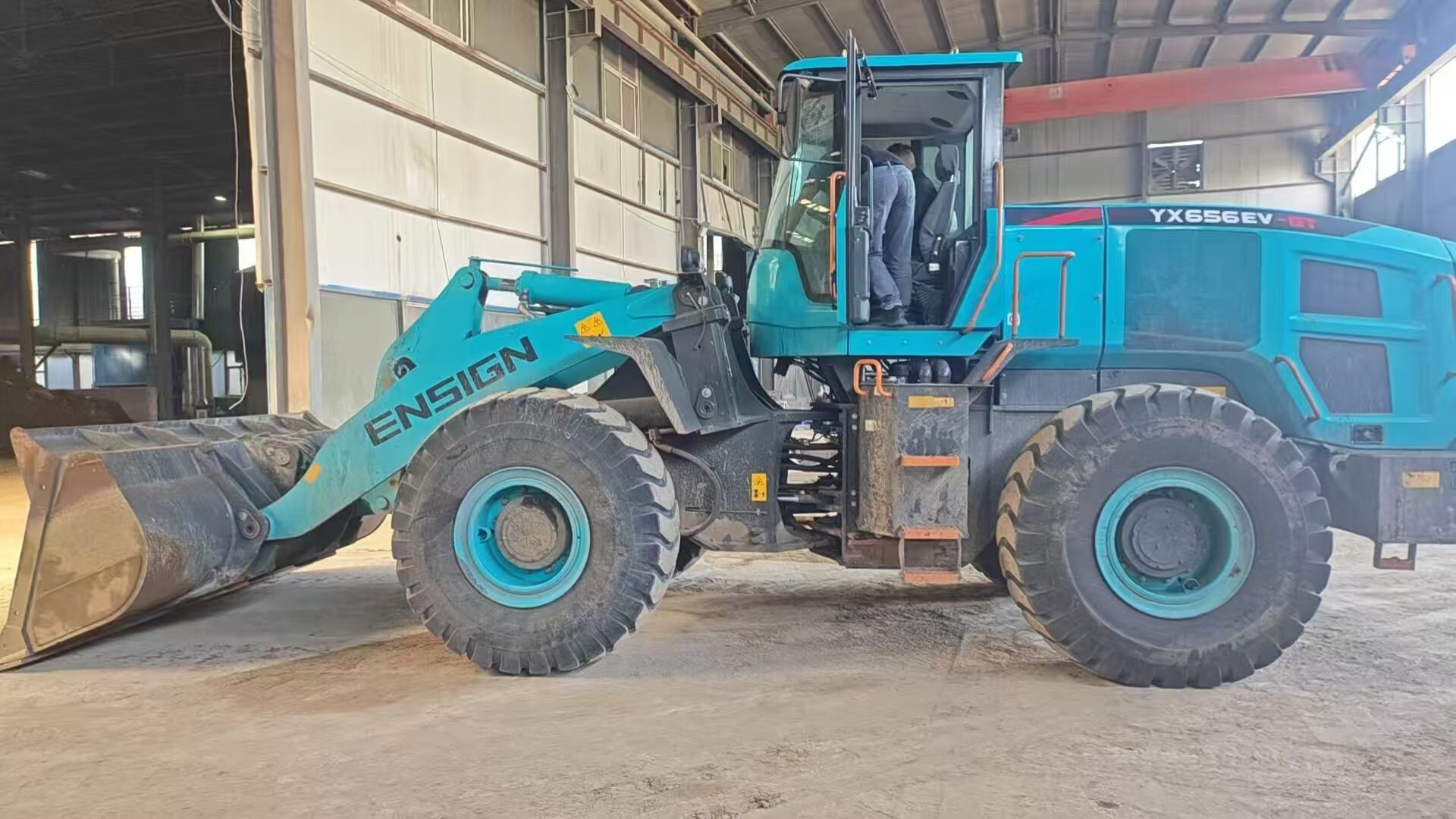 Used Wheel Loader — model confirmed on request detail photo 4