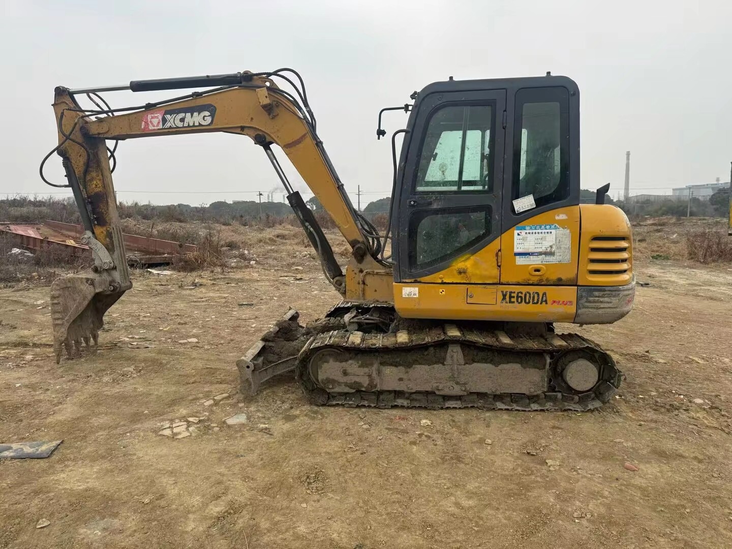 Used XE60DA Crawler Excavator detail photo 5