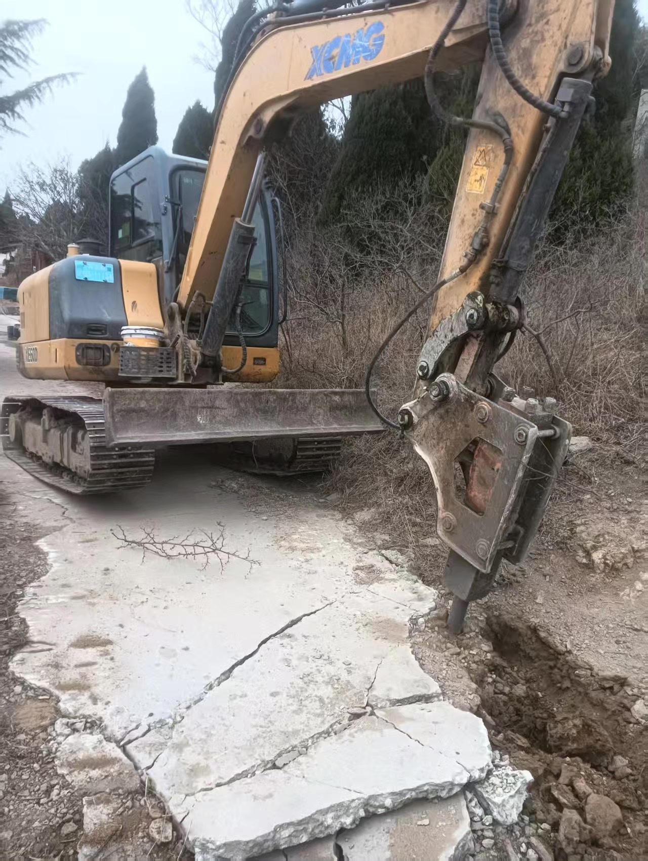 Used XE60 Crawler Excavator 2017 detail photo 2