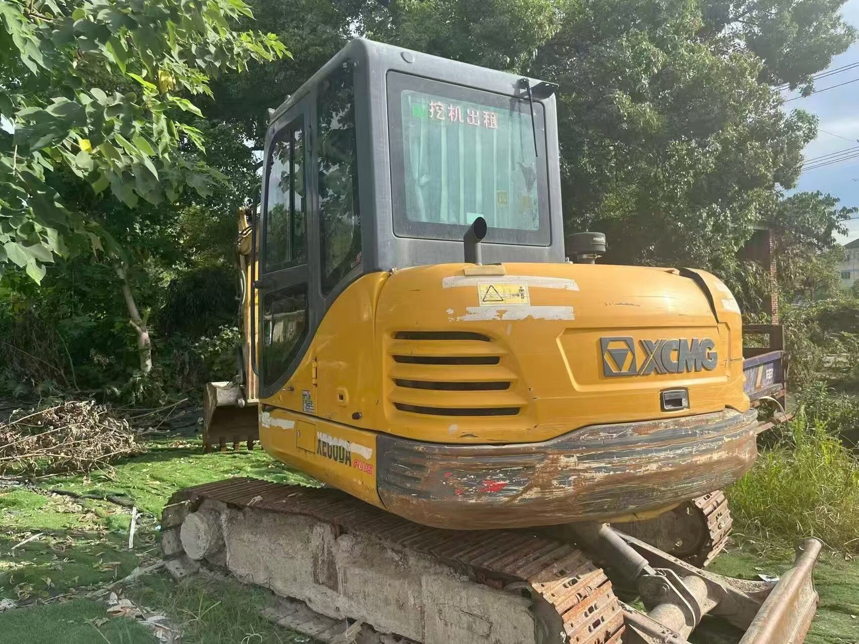 Used XE60 Crawler Excavator 2021 6000 Hours detail photo 2