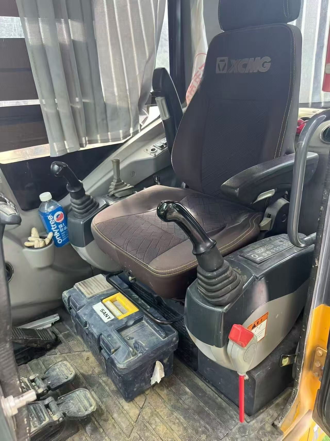 Used XE60 Crawler Excavator 2021 6000 Hours detail photo 6