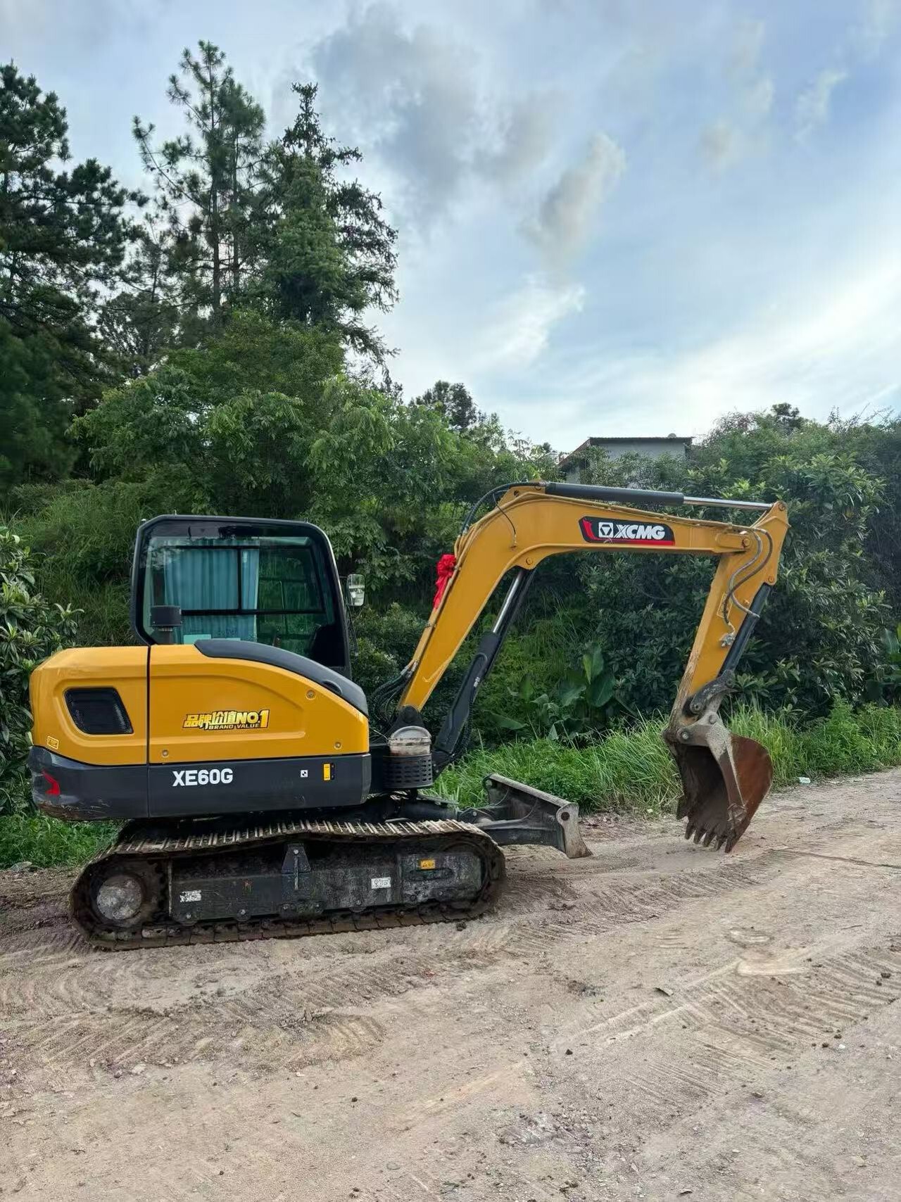 Used Excavator — model confirmed on request detail photo 2