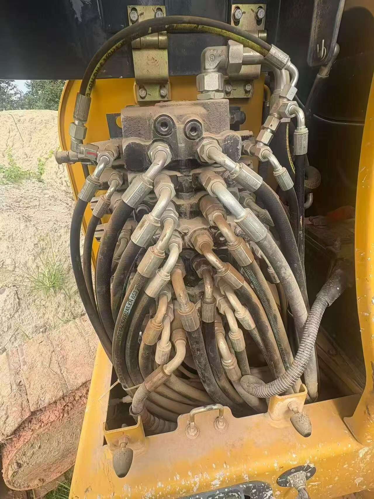 Used XE60 Crawler Excavator 2021 6500 Hours detail photo 3