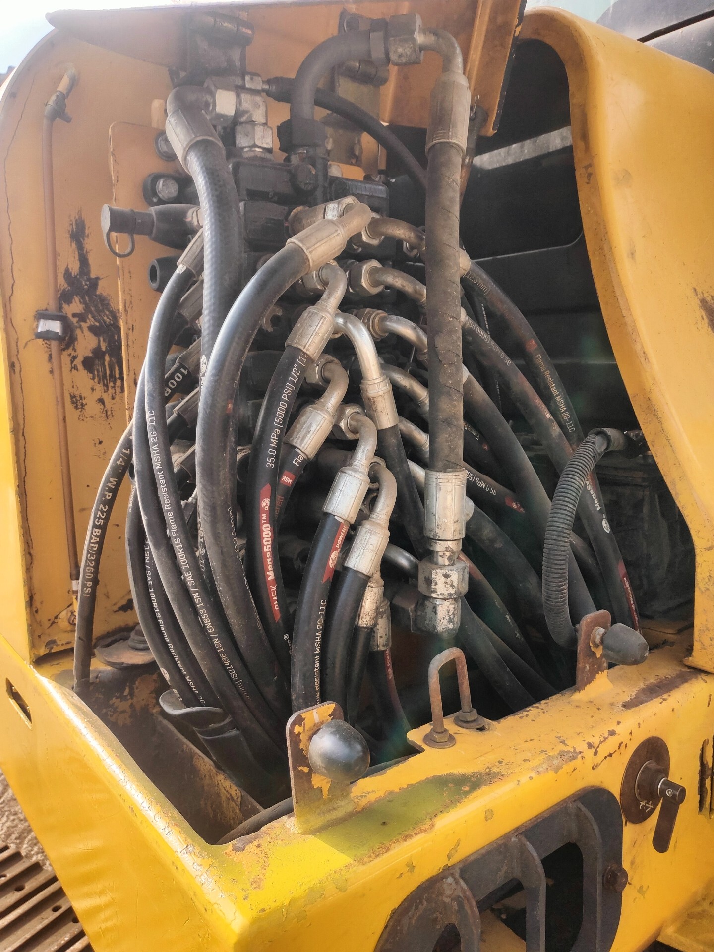 Used XE60 Crawler Excavator 2014 detail photo 4